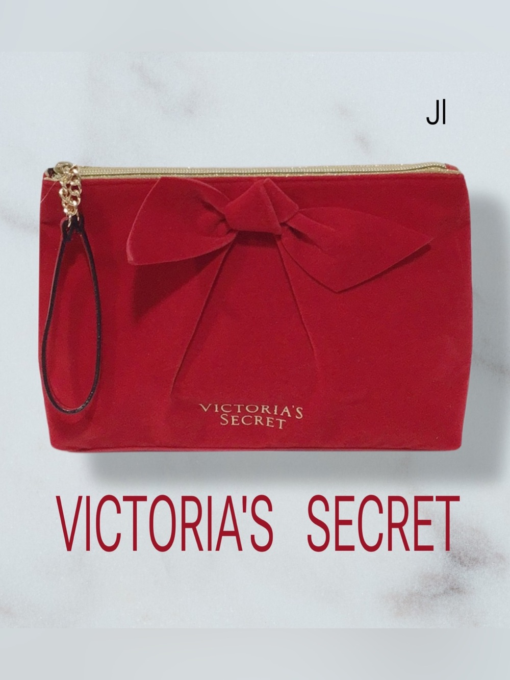 VICTORIAS SECRET Red Velveteen Glam Bag/Wristlet Cosmetic Bag